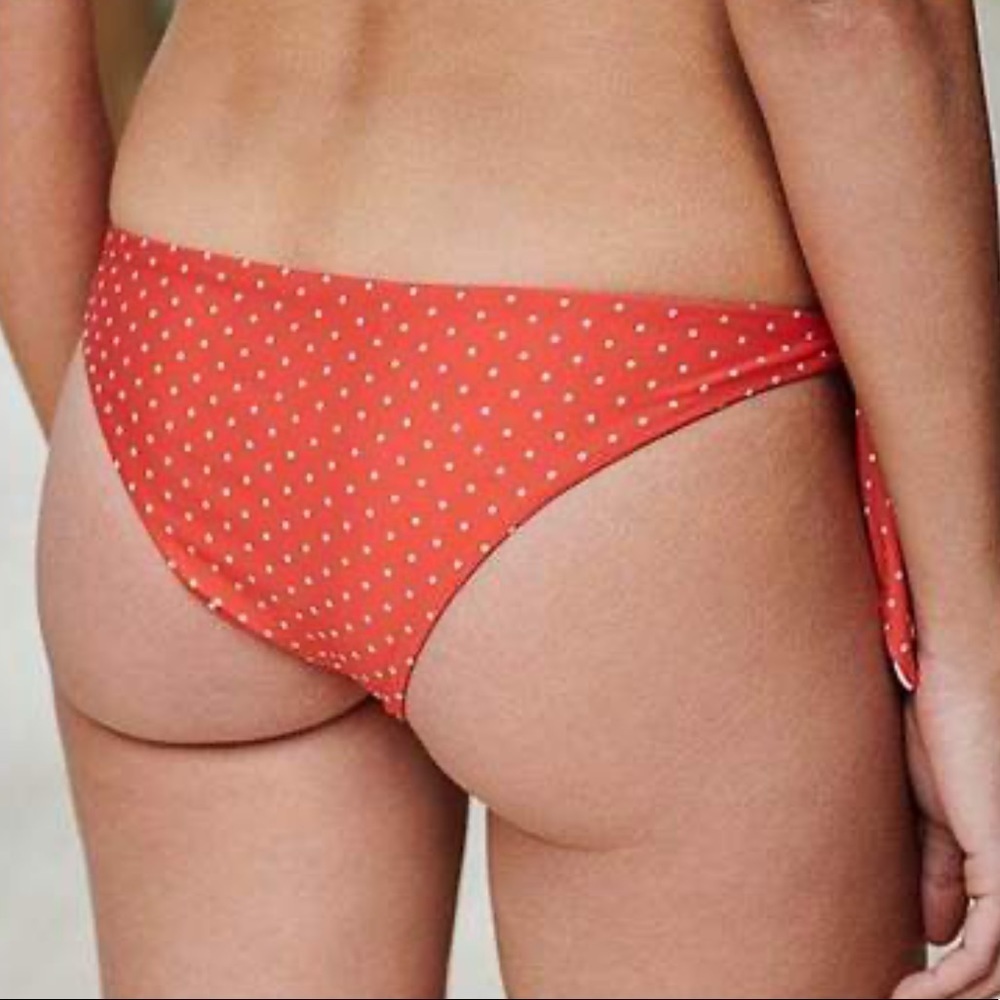Beach Riot Maddy Bikini Bottom - Picture 3 of 8